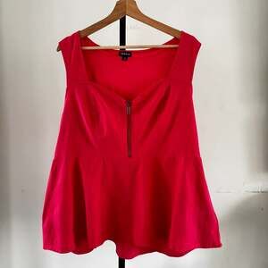 Torrid Red Zip-Front Sleeveless Peplum Top Size 2X